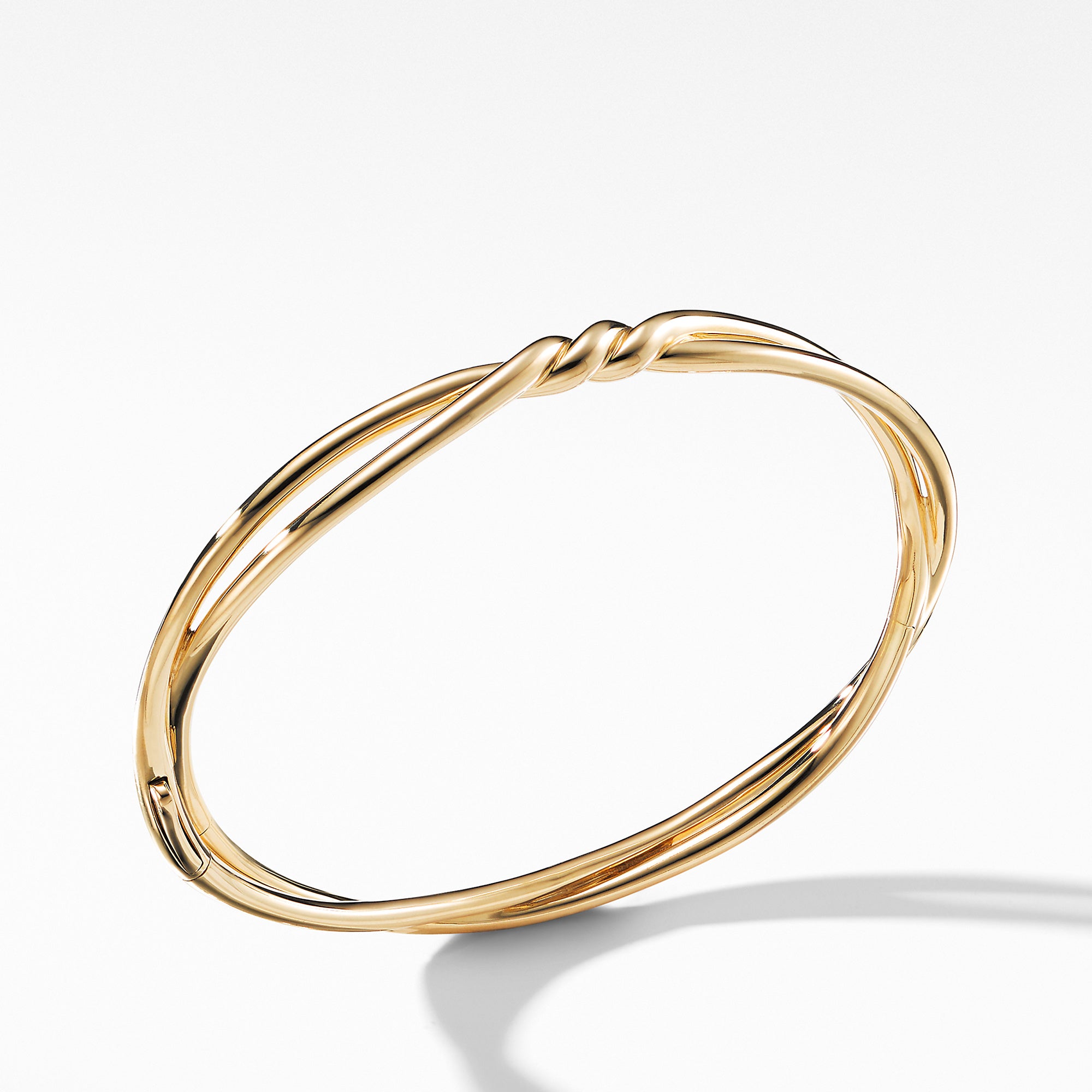 Continuance Center Twist Bracelet in 18K Gold - B13009 88M